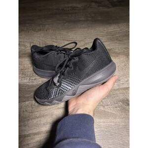 Nike Kyrie Flytrap in the Black/Thunder Grey-Gunsmoke Size 3